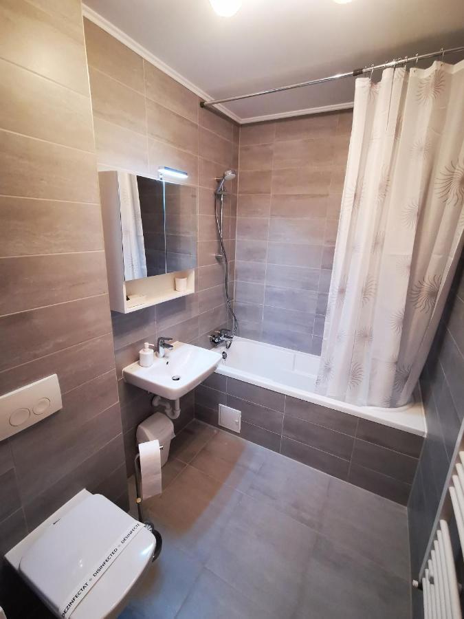 Teo Apartment Braşov Buitenkant foto