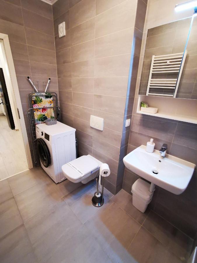 Teo Apartment Braşov Buitenkant foto